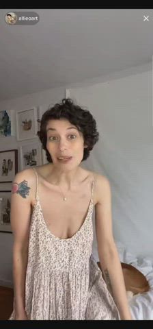 boobs braless downblouse nipples nipslip tits clip