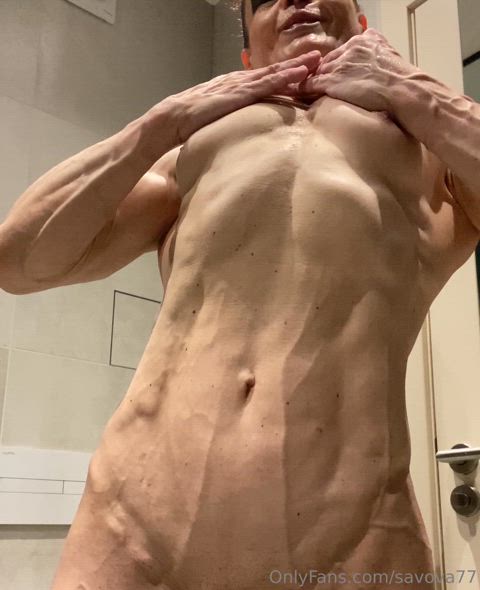 bodybuilder muscles muscular girl muscular milf veins veiny flexing clip