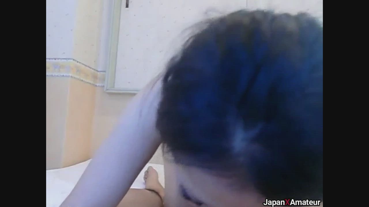 Amateur Japanese Girl Sucking A Small Cock