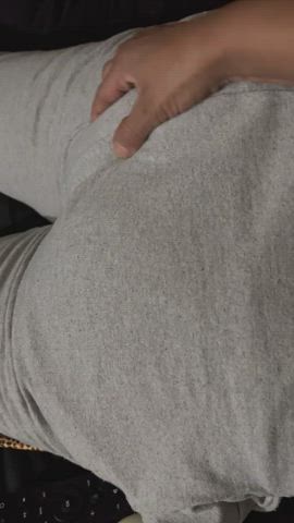 Luv playing with hubbz ass [f][42] [m][47]