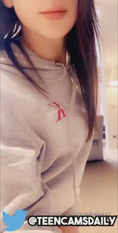 18 Years Old Amateur Ass Spread Bending Over OnlyFans Teen TikTok clip