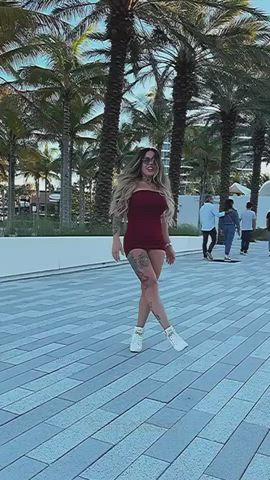 exhibitionist public pussy sex toy clip