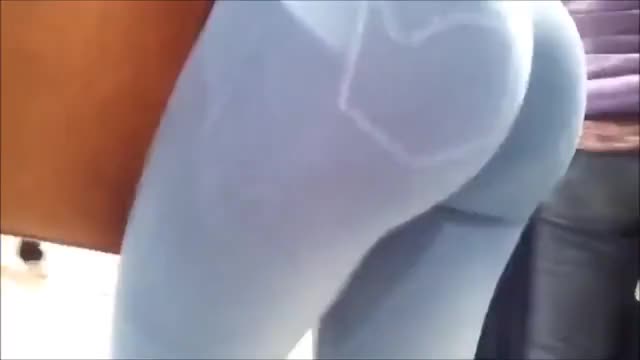 leggings ass