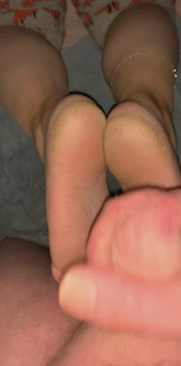Cum on feet