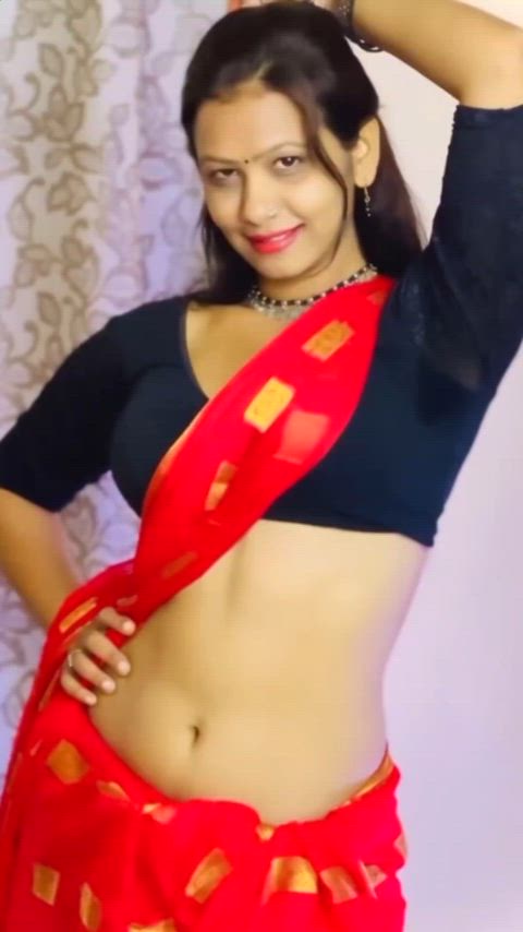 aunty belly button bhabi desi exposed hippie hips indian saree clip