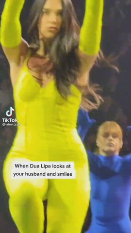 Imagine Dua Lipa smiling at you in the crowd whilst dancing like that