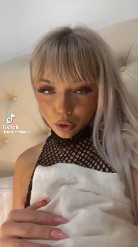 Leslieee.tv - More tiktok flash vids on my TT likes