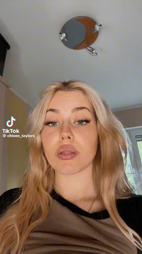 TaylorChloe - More Tiktok flash videos on my TT likes (juanmomo45)