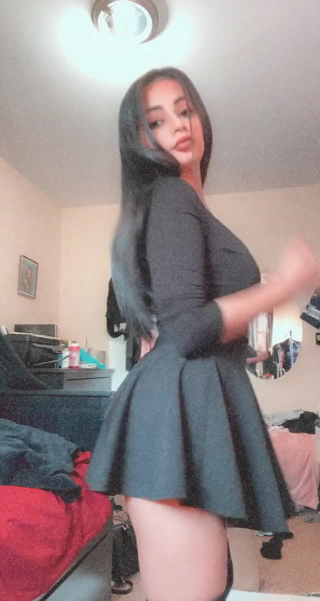 Do u like my skirt?
