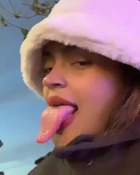 latina long tongue tongue tongue fetish lips-and-tongue mouth-kink clip