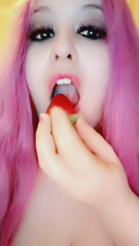 do you like how I suck the strawberrie?