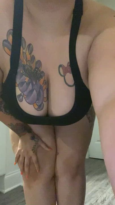 Phat ass Latina