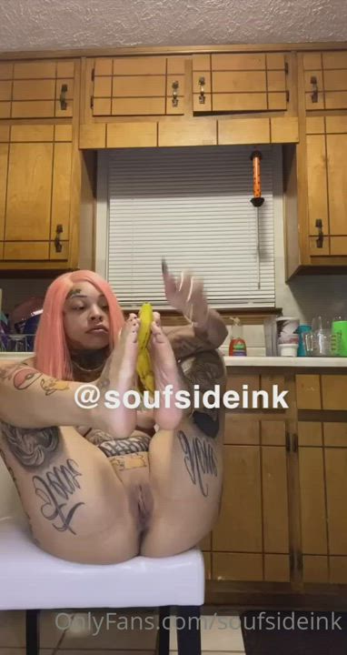 Ebony Female Masturbating Tattoo clip