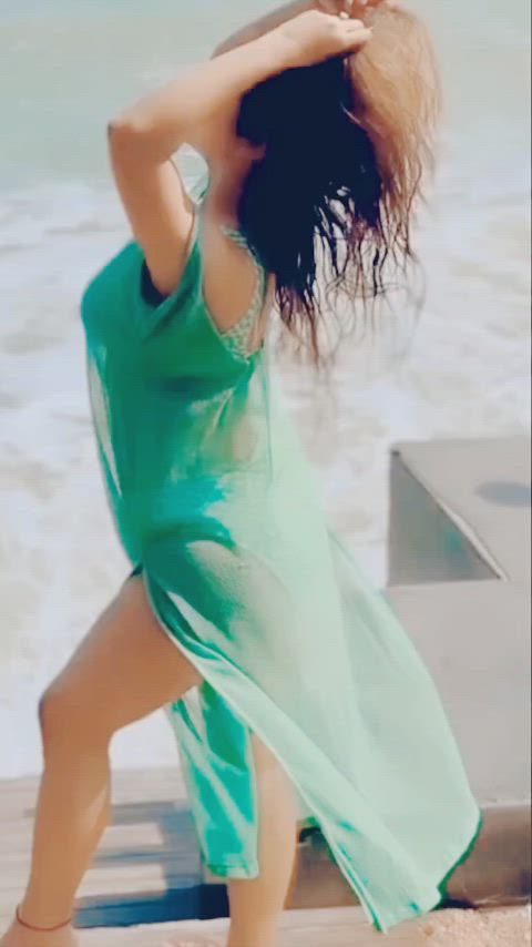 Fucking Desi Raand Sonarika Bhadoria exposing her Fleshy and Meaty Body in Bikini.