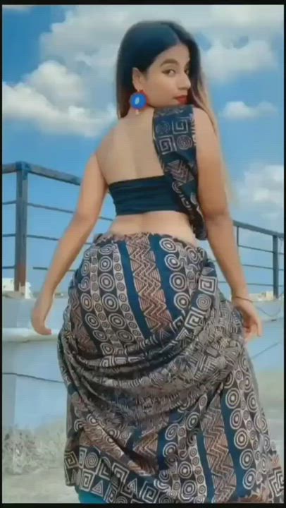 Desi Saree Twerking clip