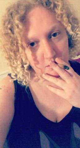 bbw curly hair smoking clip