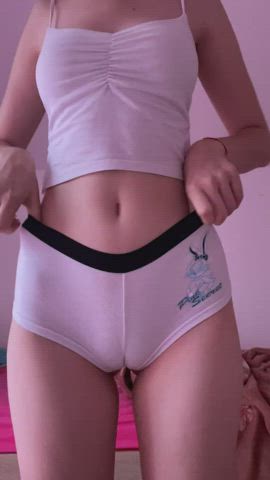 19 years old camel toe tease clip