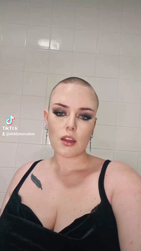 alternative bbw femdom goth onlyfans pierced tattoo thick tiktok white girl curvy-chicks