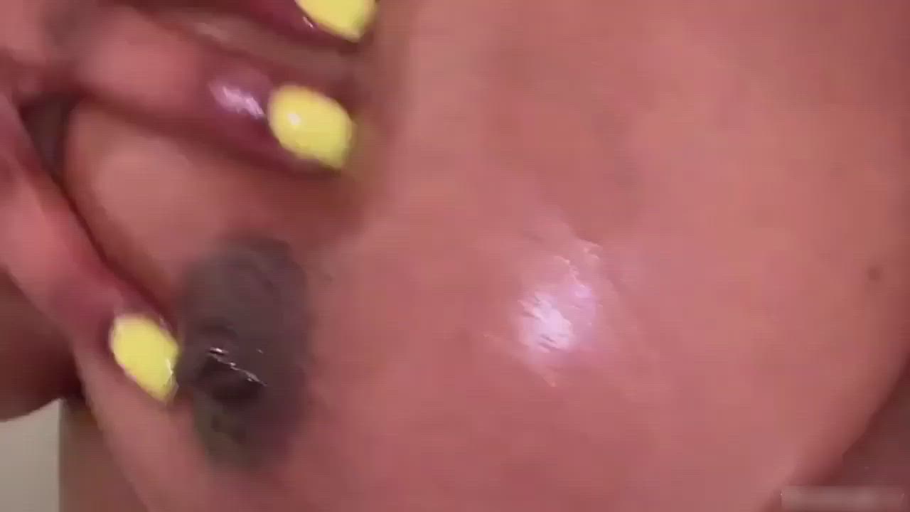 Big Tits Ebony Oiled clip