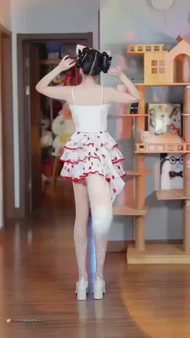 Awesome Cosplayer Dance 山猫学姐 🦊