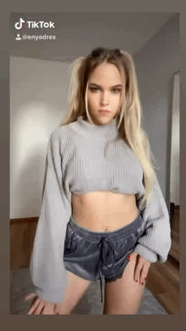 Blonde Melany Denyse TikTok clip