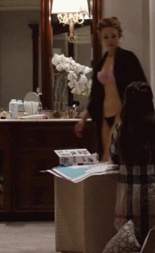 Rachel McAdams lingerie scene