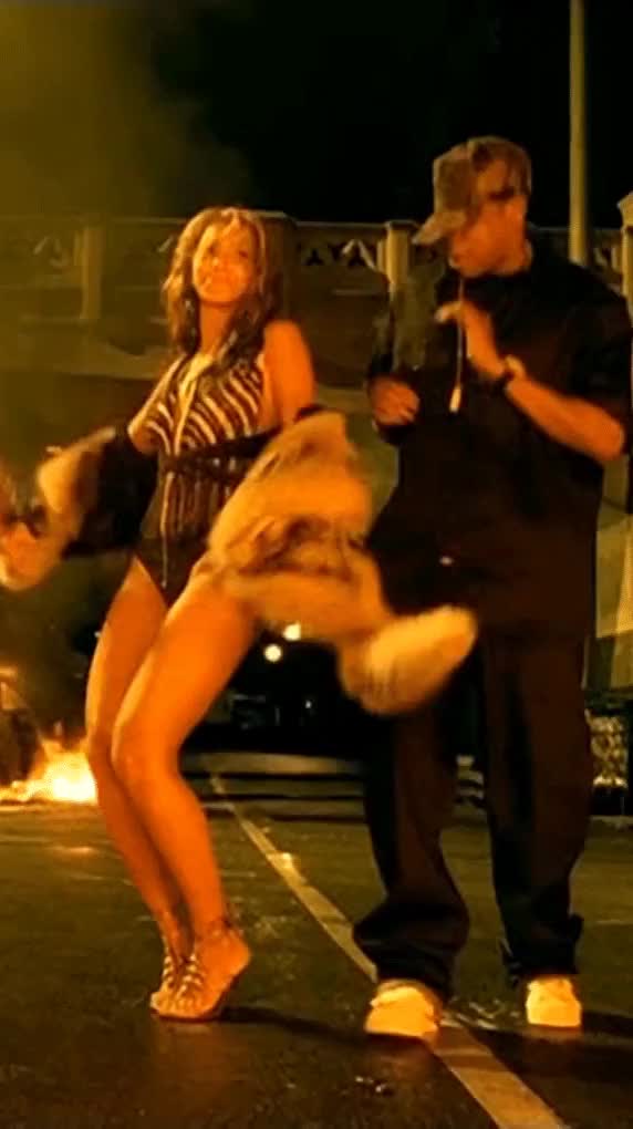 Beyonce - Crazy in Love ft. JAY Z (part 121)