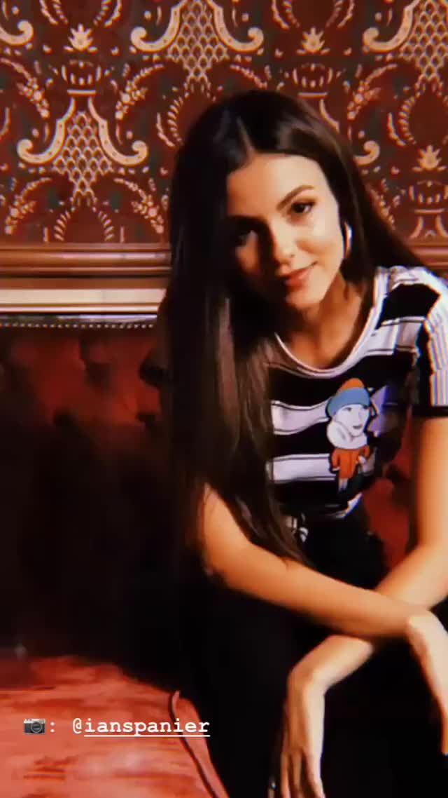 victoriajustice - 1559536741972