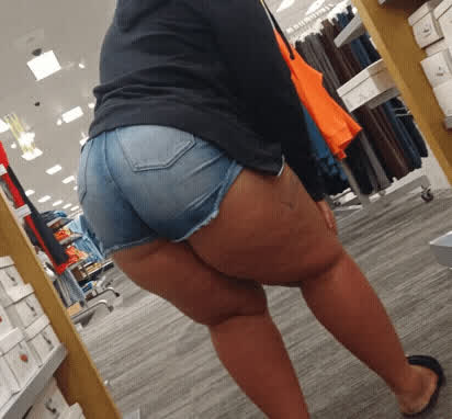 bbw big ass candid milf public thick thighs clip