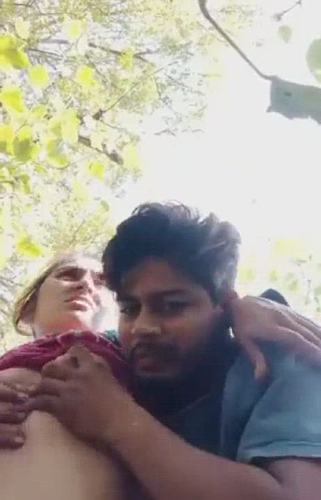 Desi couple fucking outside sexy video💦💦 must see (link in comment 🔞)