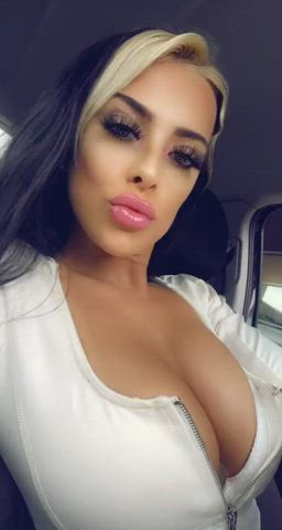 big tits cleavage selfie tiktok clip