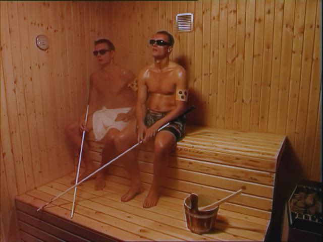 Topløse kvinder i sauna fra Langt fra Las Vegas (Camilla Jensen &amp; Lisette