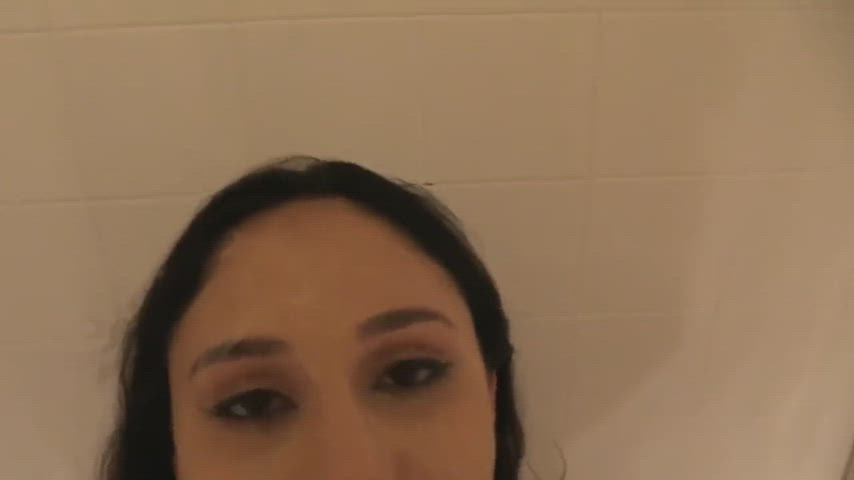 bathroom bathtub brunette facial golden shower pee piss skinny watersports clip