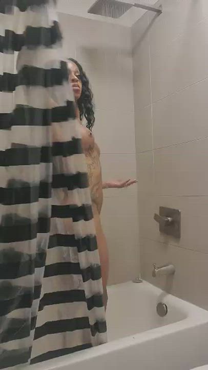 Salina Samone in the shower