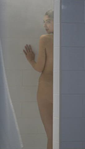 ass celebrity shower spanish clip