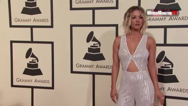 Kaley Cuoco - (02.15.16) 58th Annual Grammy Awards Red carpet