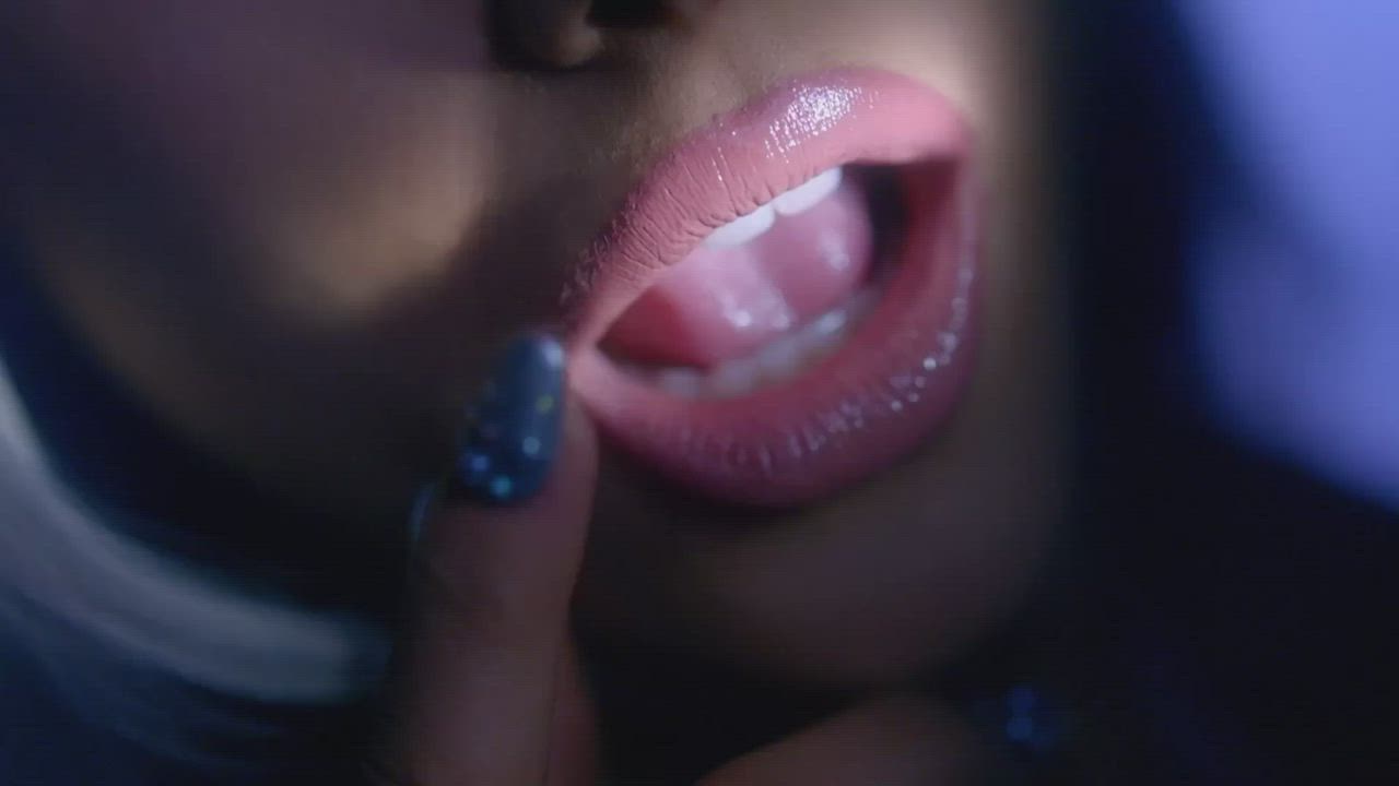 Ariana Grande Cum In Mouth Cute Lips Teen Tongue Fetish clip
