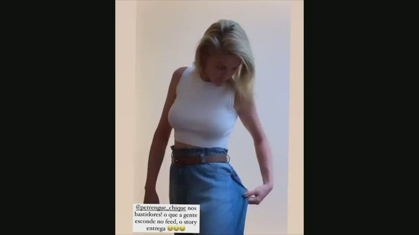 Blonde Boobs Brazilian Model clip