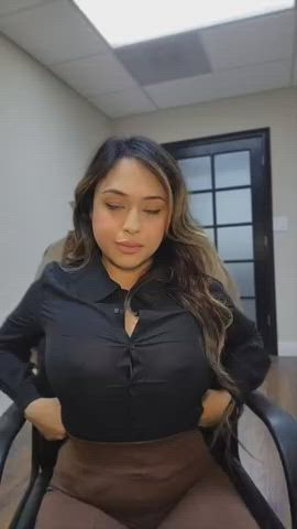 big tits brunette tits clip