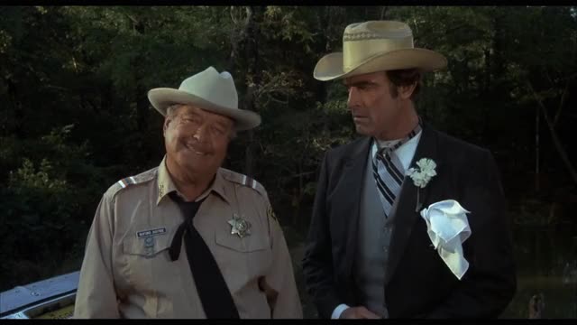 Smokey-and-the-Bandit-1977-GIF-00-38-27-buford-j-justice-01