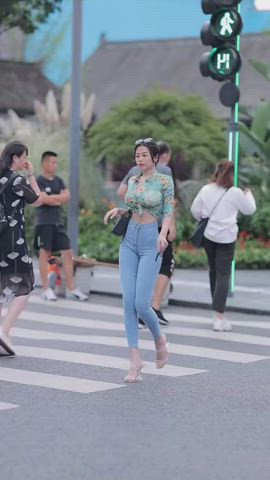 asian big tits huge tits jeans natural tits public skinny clip