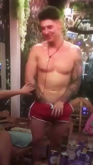Jake F @InNeedOfHimbos · Feb 10 Sam Chaloner from Big Brother UK whipping his big