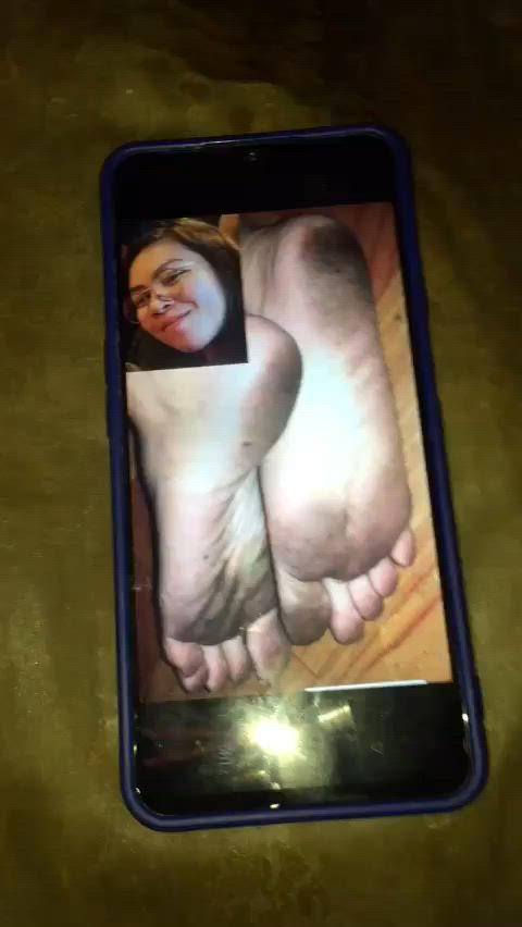 cum on feet cumshot dirty feet feet fetish filipina soles whore clip