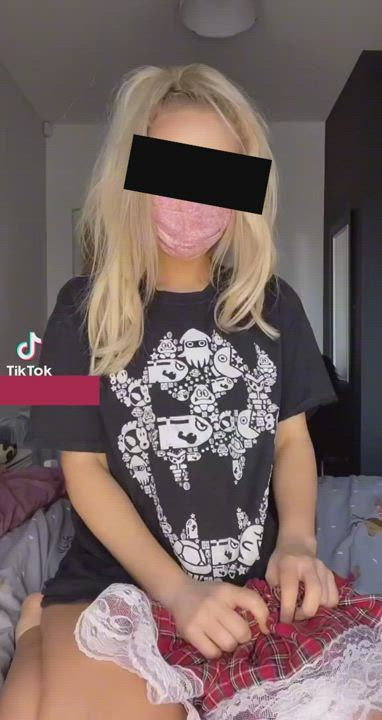 Blonde Censored Tease TikTok clip