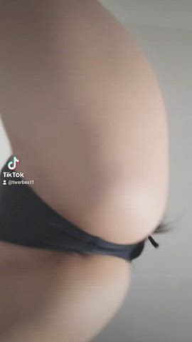 Sexy zoom twerking!