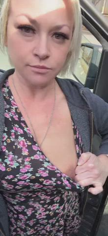 big tits blonde public milf clip