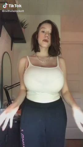 Big Tits MILF TikTok clip
