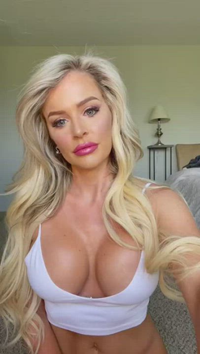 This gorgeous busty blonde