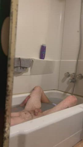 bathtub big dick spy cam clip