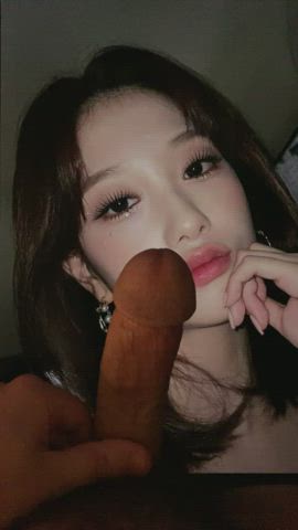 Couldn't Resist Seoyeon's Lips